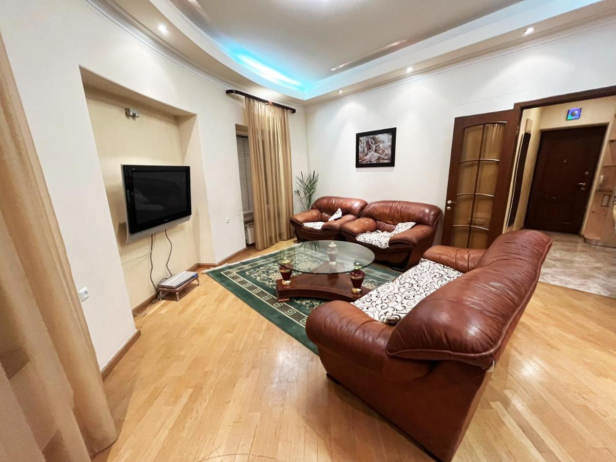 Amigo Guest House Erywań Zewnętrze zdjęcie