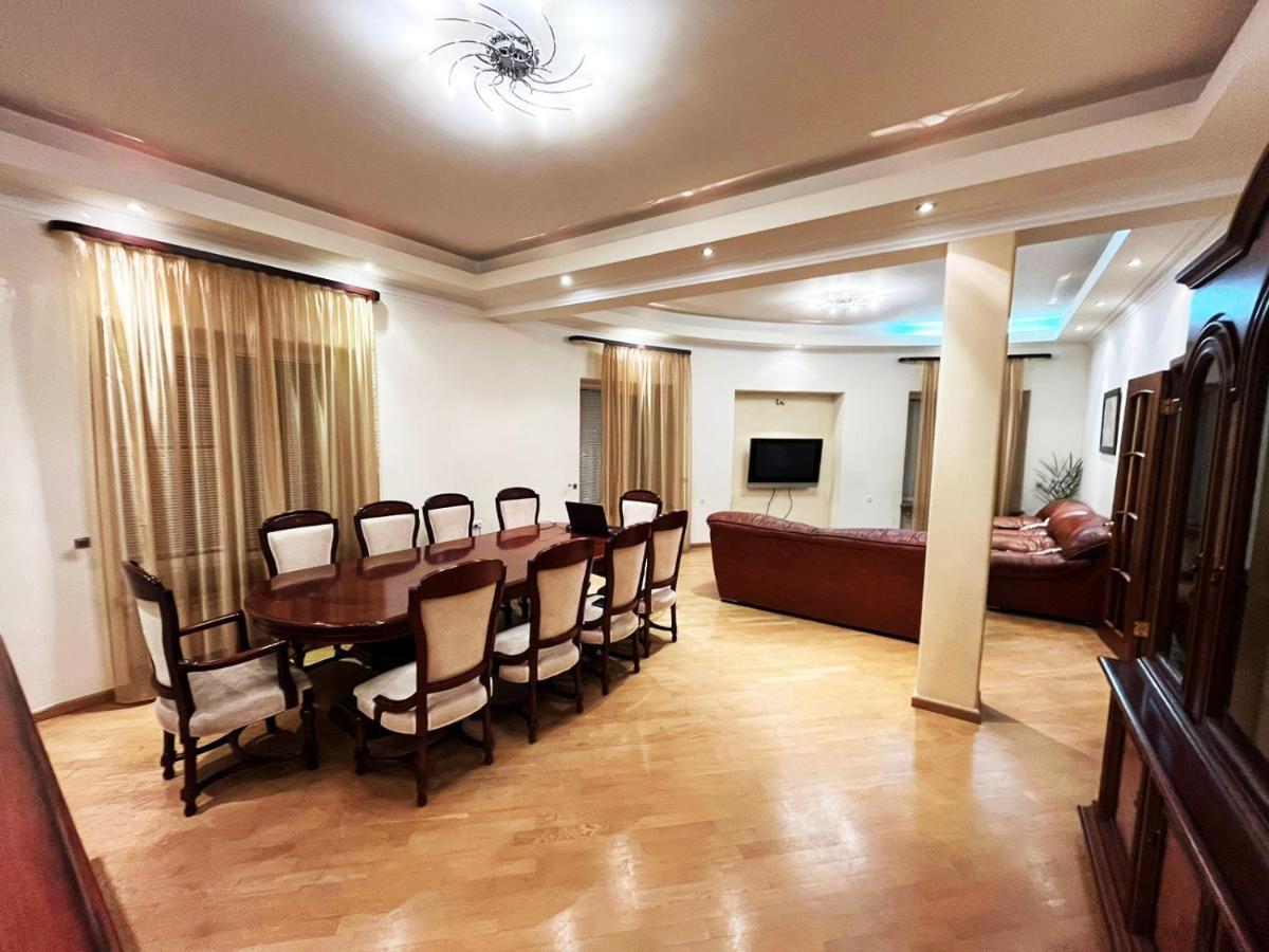 Amigo Guest House Erywań Zewnętrze zdjęcie